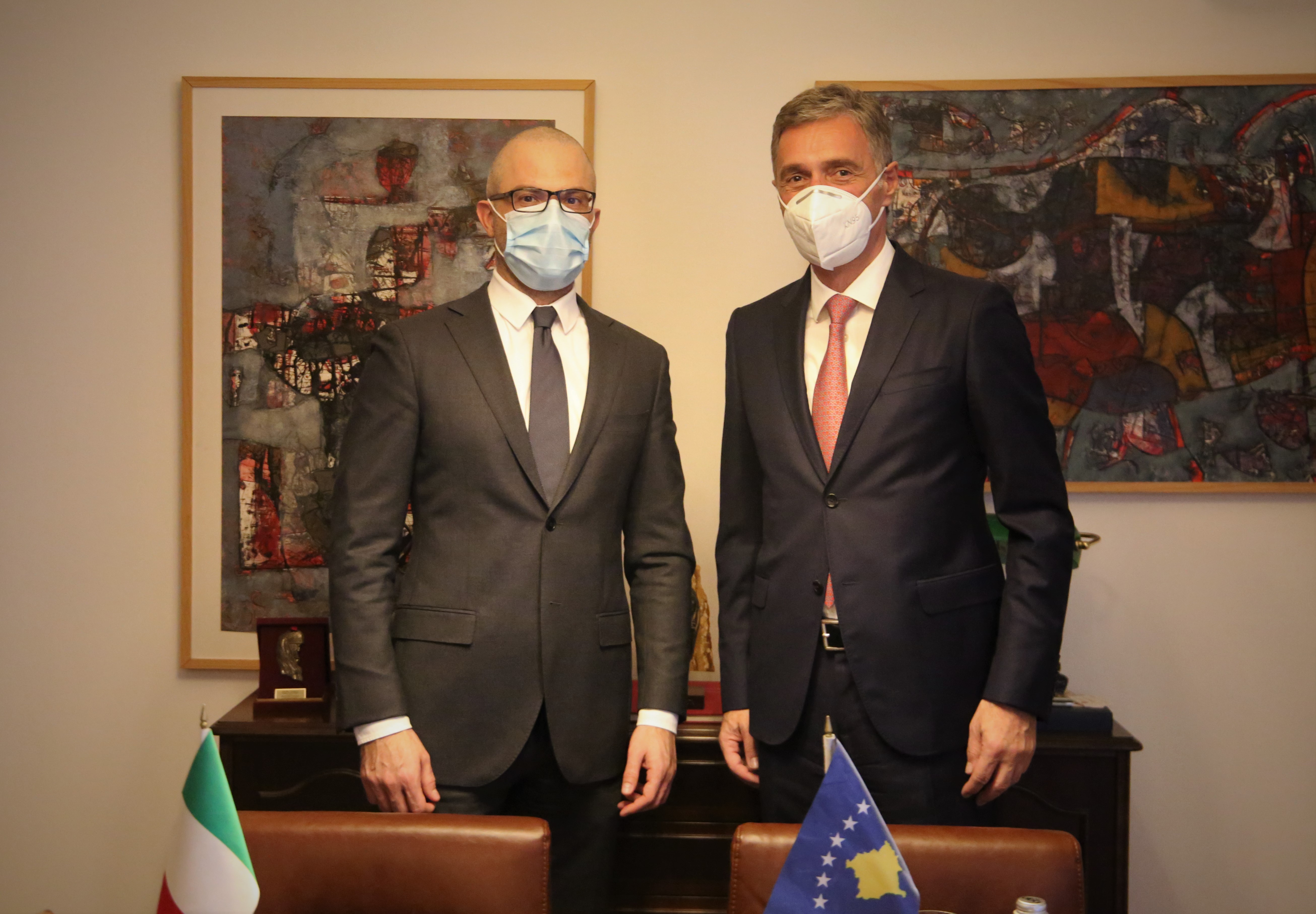 Kryeprokurori i Shtetit, Aleksandër Lumezi, priti në takim Ambasadorin e Italisë në Kosovë, Nicola Orlando