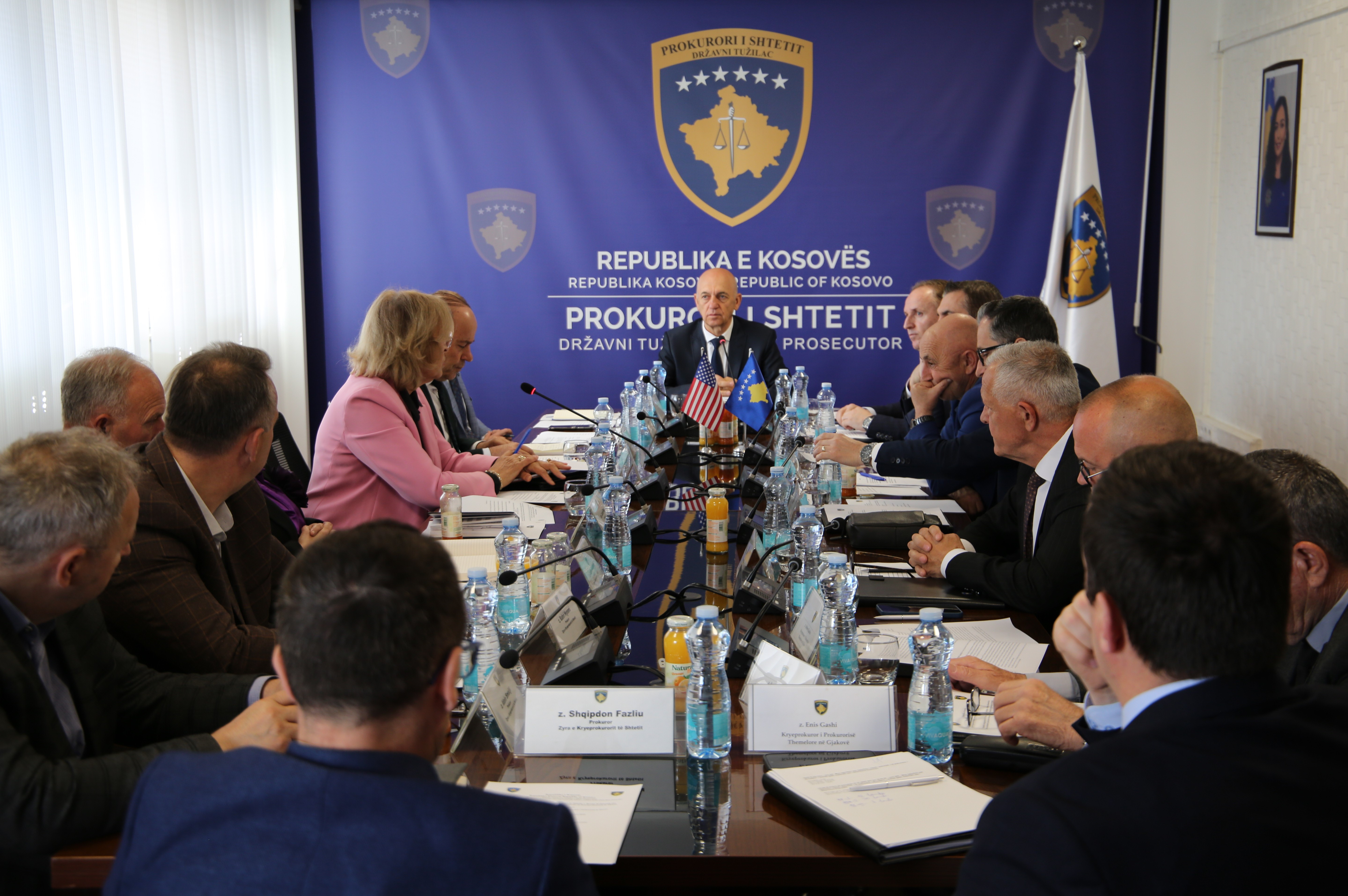 Dealing with cases of domestic violence and corruption was the focal point of discussion during a meeting between the Acting Chief State Prosecutor, Mr. Besim Kelmendi, and the Chief Prosecutors of all prosecution offices in the country